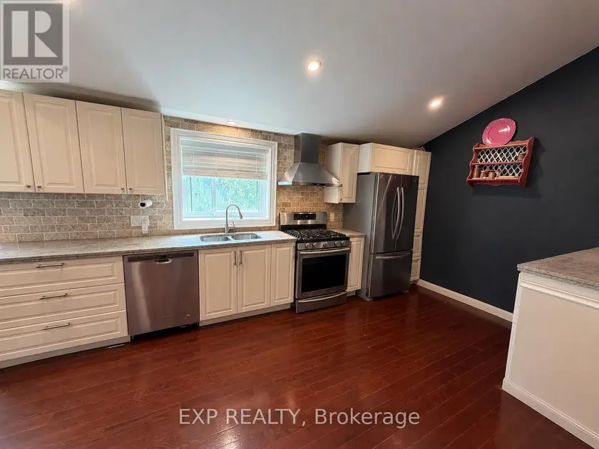 Multiplex at MAIN - 22 FIRST STREET, Orangeville
