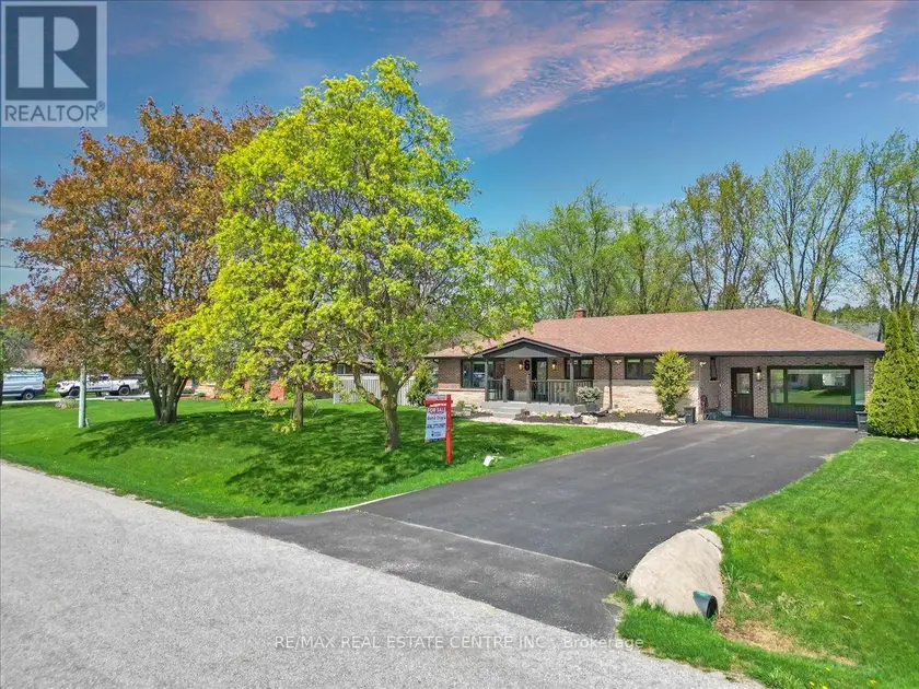 Detached at 6 MAPLE GROVE ROAD, Caledon