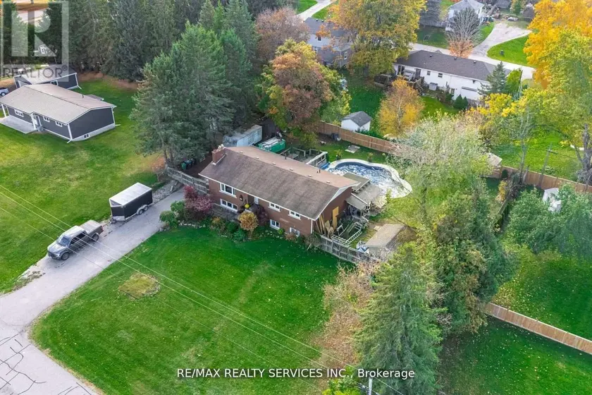 Detached at 32 CALEDON STREET, Caledon