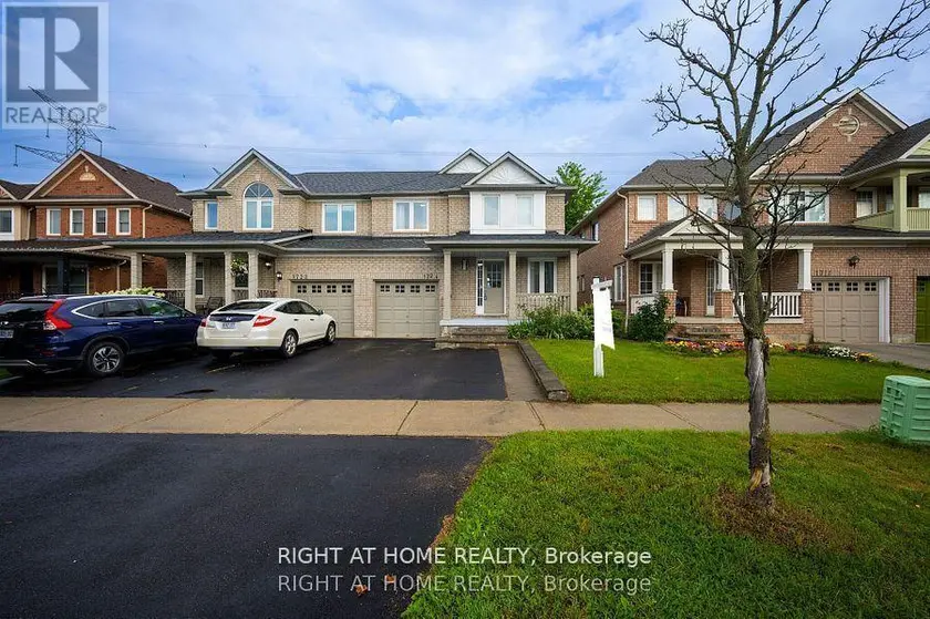 Semi-Detached/Link at 1724 SAMUELSON CIRCLE, Mississauga