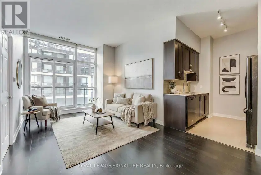 Apartment at 311 - 4070 CONFEDERATION PARKWAY, Mississauga