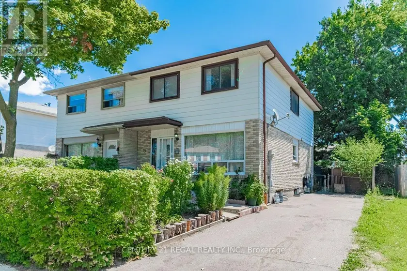 Semi-Detached/Link at 19 CARBERRY CRESCENT, Brampton