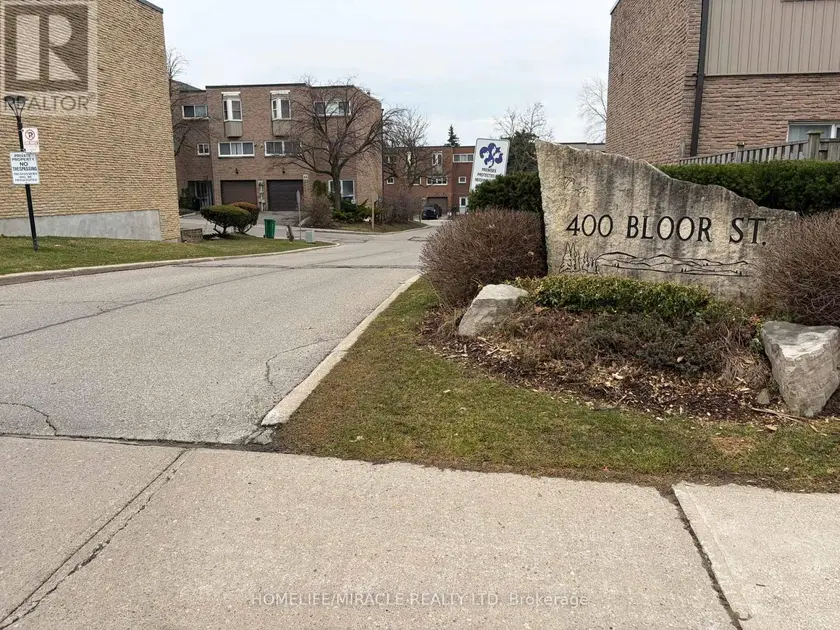 Townhouse at 58 - 400 BLOOR STREET, Mississauga