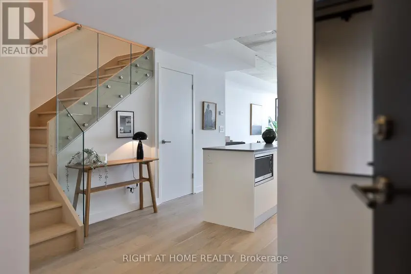 Apartment at 604 - 2720 DUNDAS STREET W, Toronto (Junction Area)