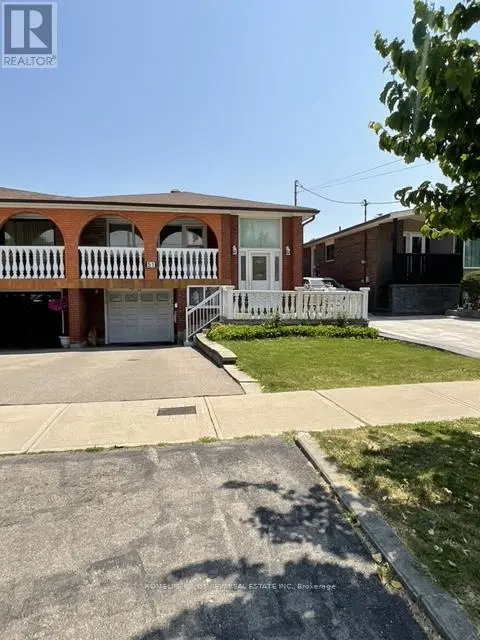 Semi-Detached/Link at 51 SEACLIFFE BOULEVARD, Toronto