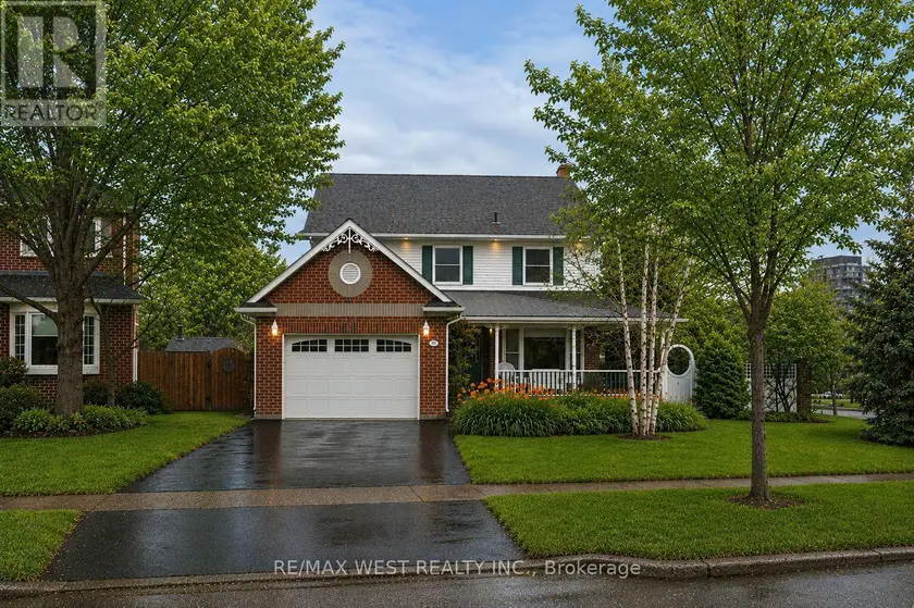 Detached at 690 ROBERTSON CRESCENT, Milton