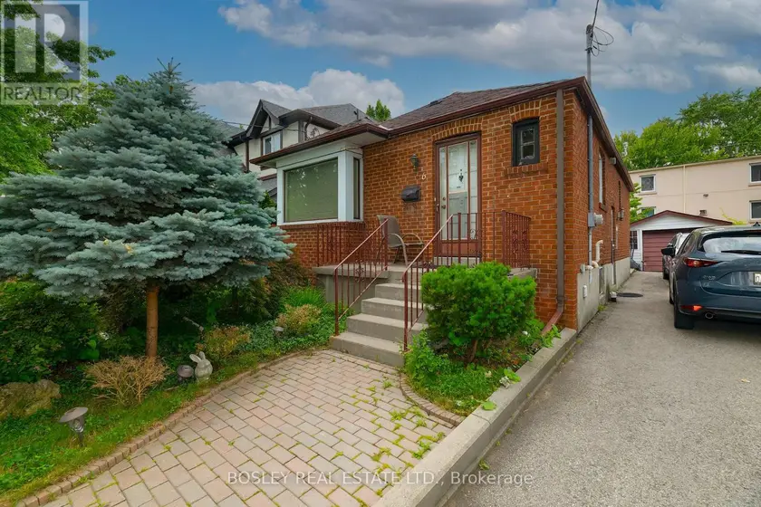 Detached at 6 BOYD AVENUE, Toronto