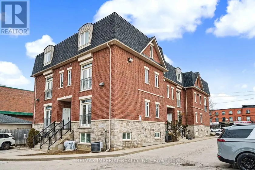 Townhouse at 2 - 2964 ISLINGTON AVENUE, Toronto (Humber Summit)
