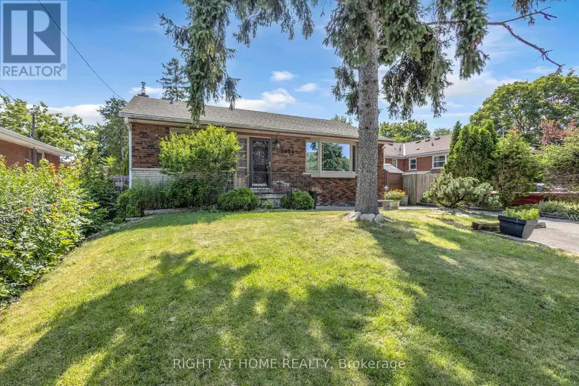 Detached at 1404 BUNNELL DRIVE, Burlington
