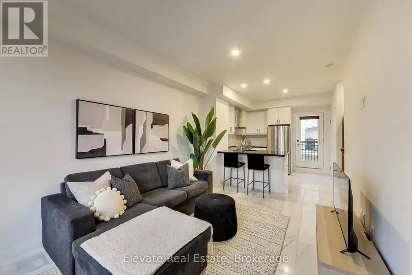 Townhouse at 24 - 3083 CAWTHRA ROAD, Mississauga