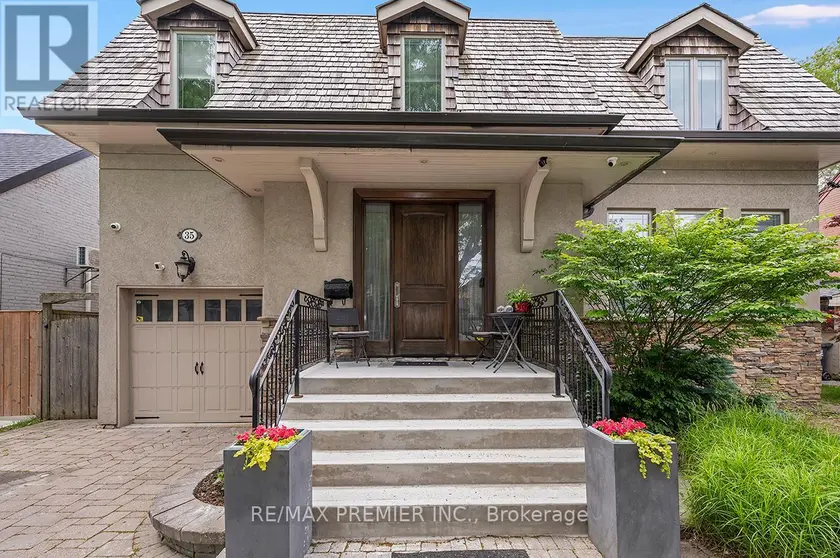 Detached at 35 YORKDALE CRESCENT, Toronto (Humberlea-Pelmo Park)