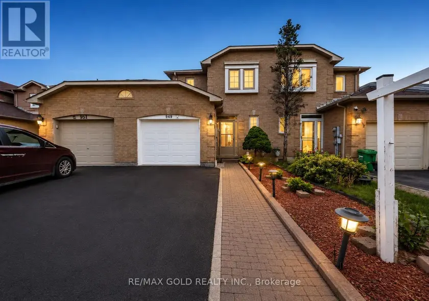 Townhouse at 949 BLIZZARD ROAD, Mississauga (East Credit)
