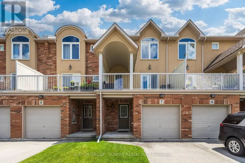 Townhouse at 7 - 1253 SILVAN FOREST DRIVE, Burlington