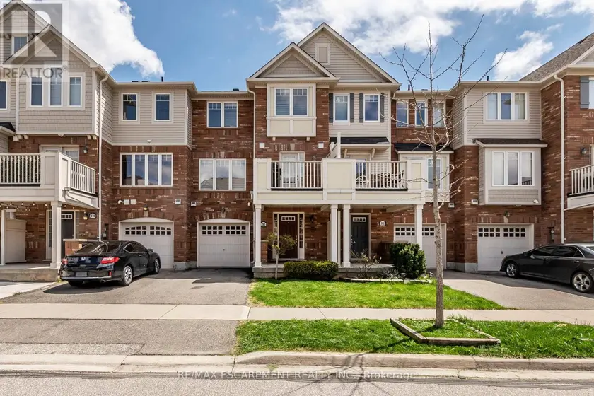 Townhouse at 280 WETENHALL LANDING, Milton