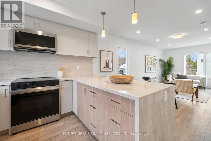 Detached at UNIT 2 - 34 POPLAR AVENUE, Toronto (Islington-City Centre West)