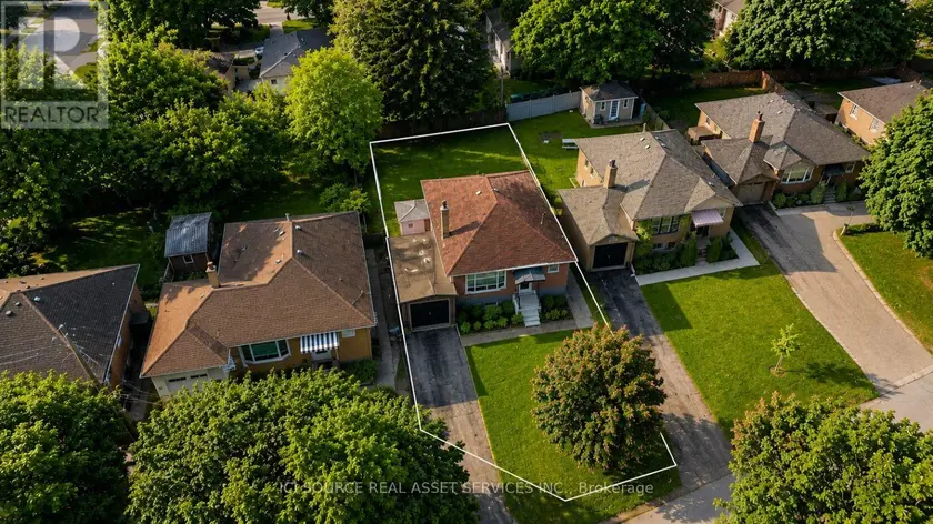 Detached at 100 BALLACAINE DRIVE, Toronto