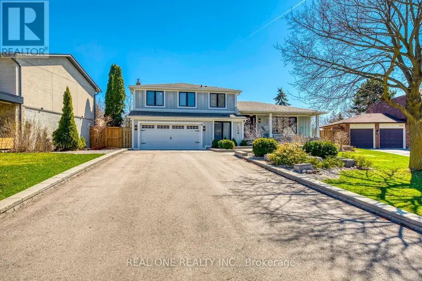Detached at 1224 WILLOWBROOK DRIVE, Oakville
