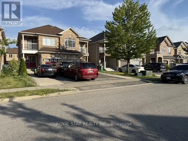 Semi-Detached/Link at 50 DEWRIDGE COURT, Brampton