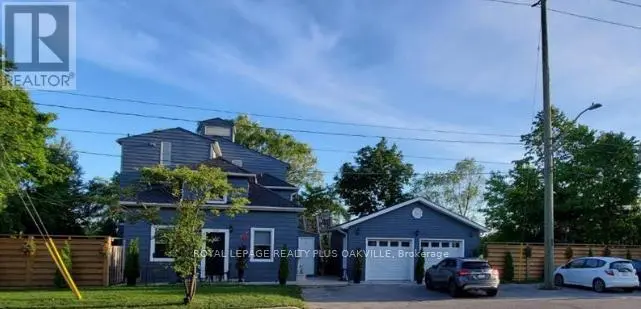 Detached at 4 - 564 LYONS LANE, Oakville