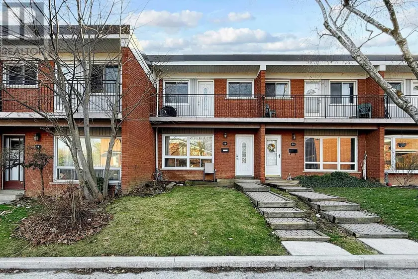 Townhouse at 25 - 3001 CENTENNIAL DRIVE, Burlington