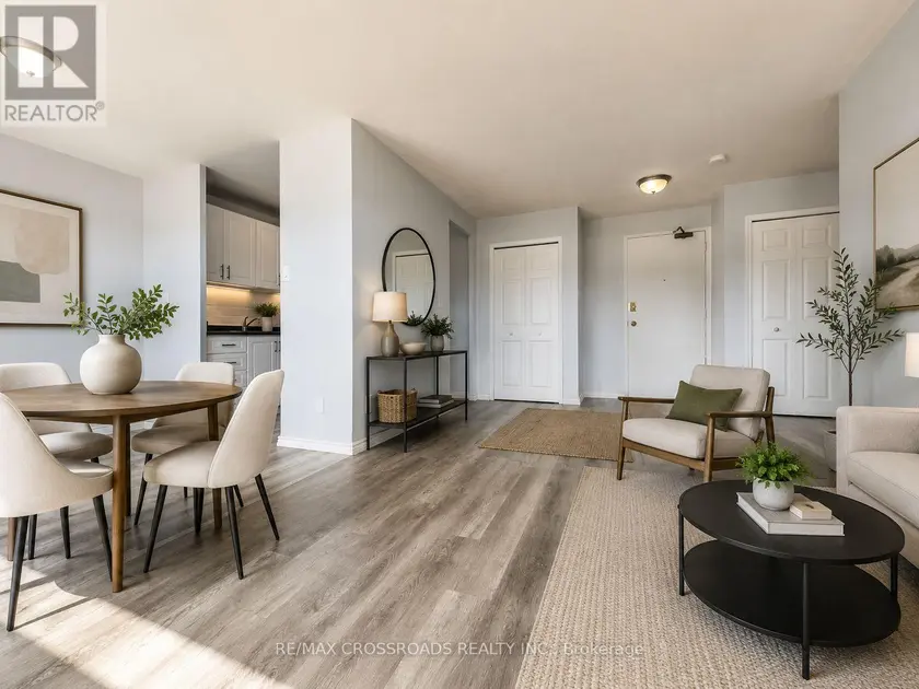 Apartment at 102 - 363 LAKESHORE ROAD E, Mississauga