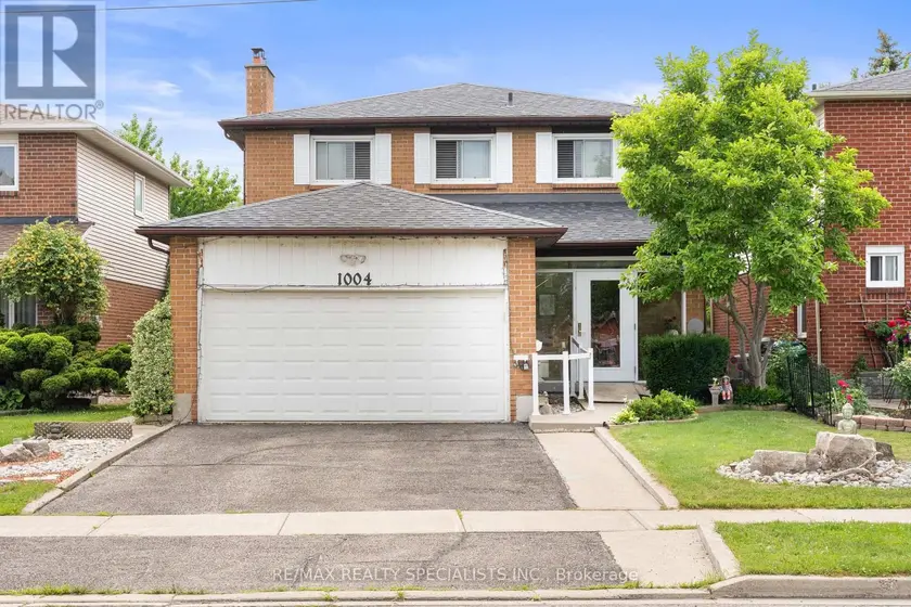 Detached at 1004 QUEENSBRIDGE DRIVE, Mississauga (Creditview)