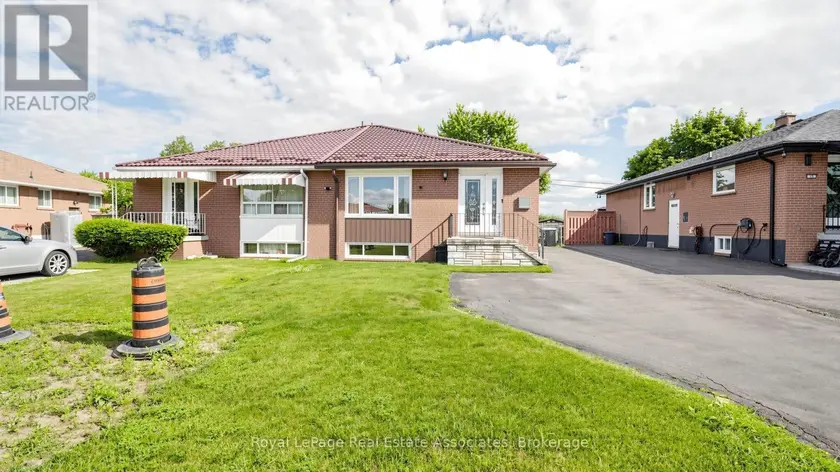 Semi-Detached/Link at 71 ADDINGTON CRESCENT, Brampton