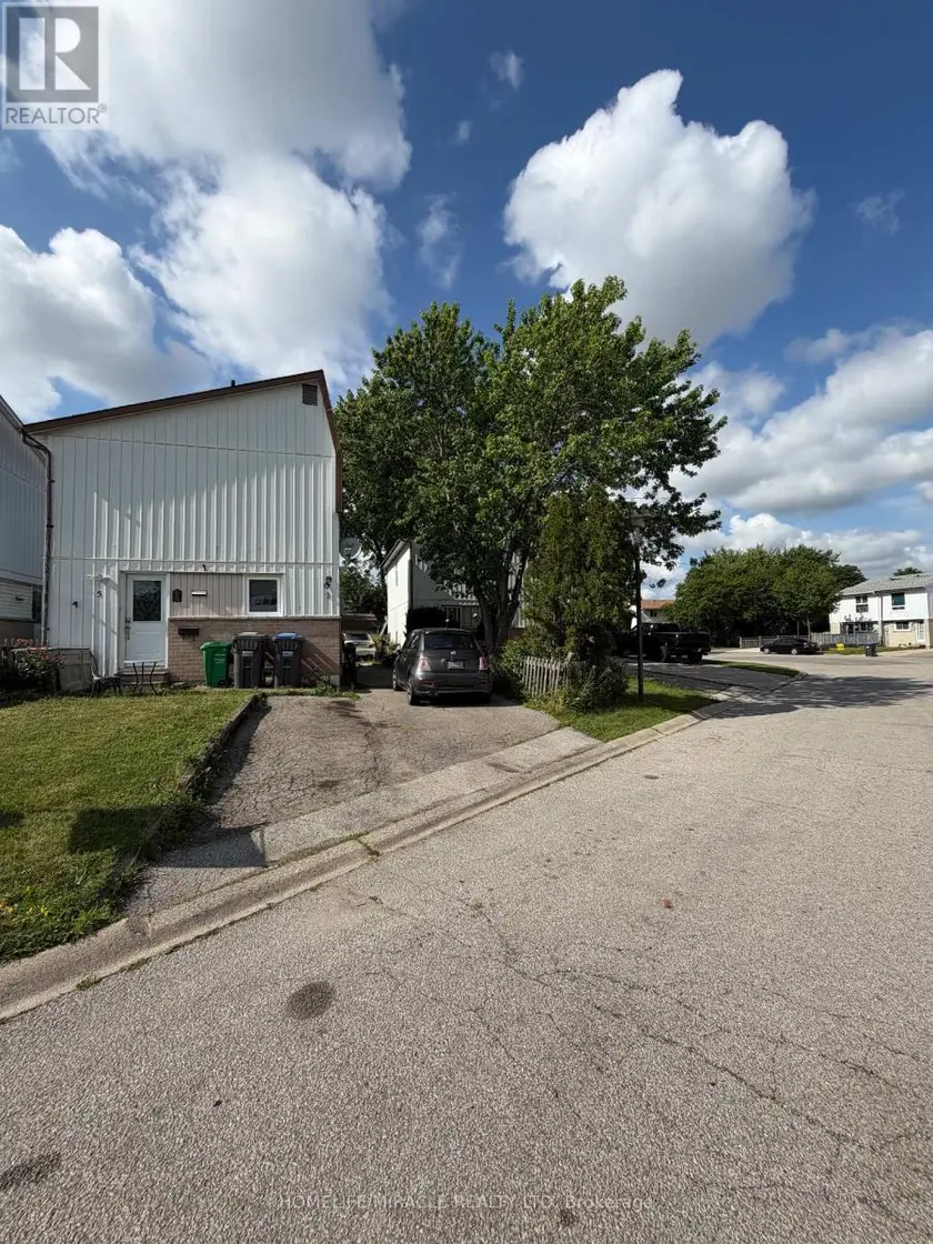 Detached at 5 GLENCAIRN SQUARE, Brampton