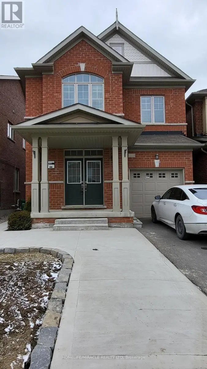 Detached at 9 HUMBERSTONE CRESCENT, Brampton