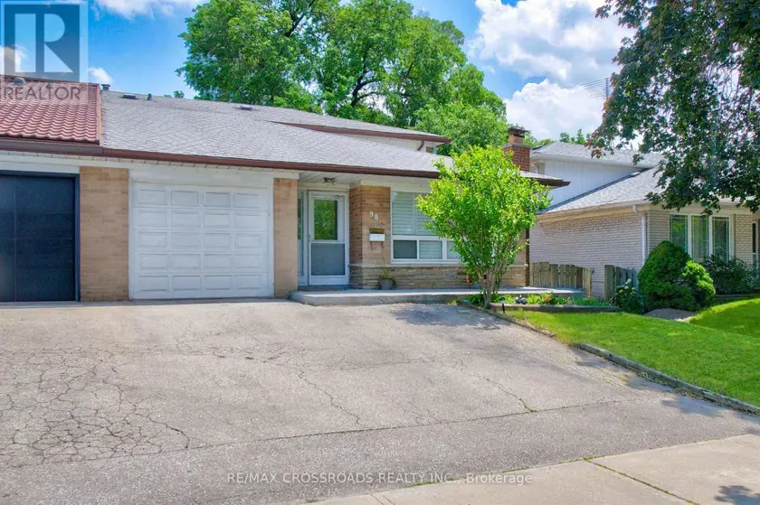 Semi-Detached/Link at 98 WILLOWRIDGE ROAD, Toronto