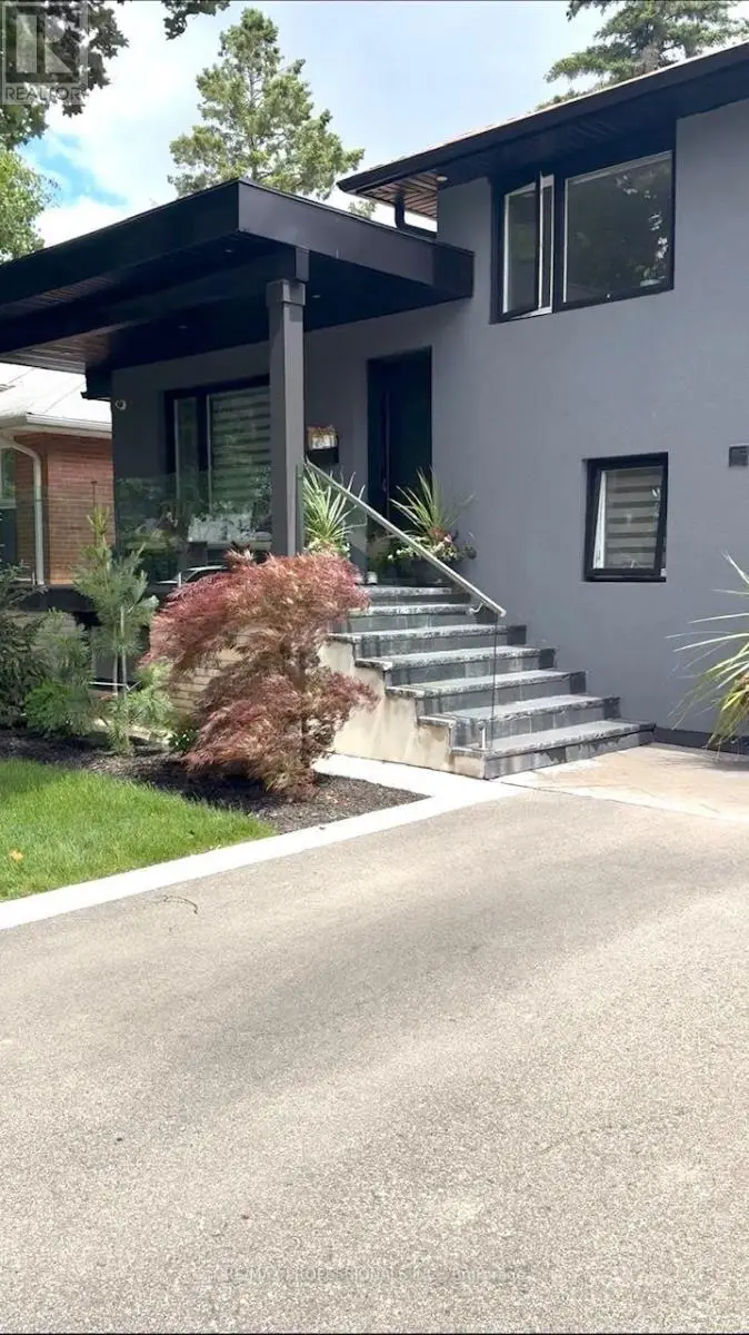 Detached at BSMT - 36 MITRE PLACE, Toronto