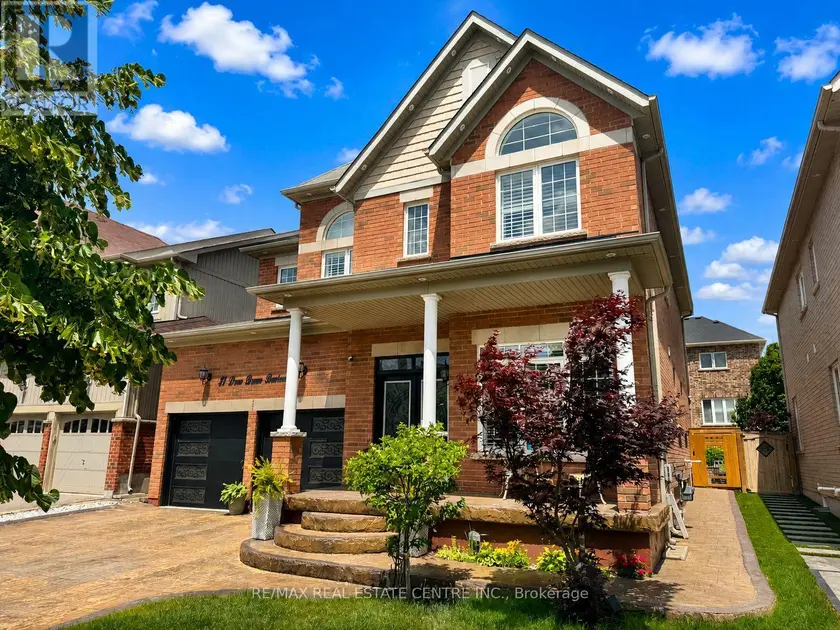 Detached at 27 DREW BROWN BOULEVARD, Orangeville