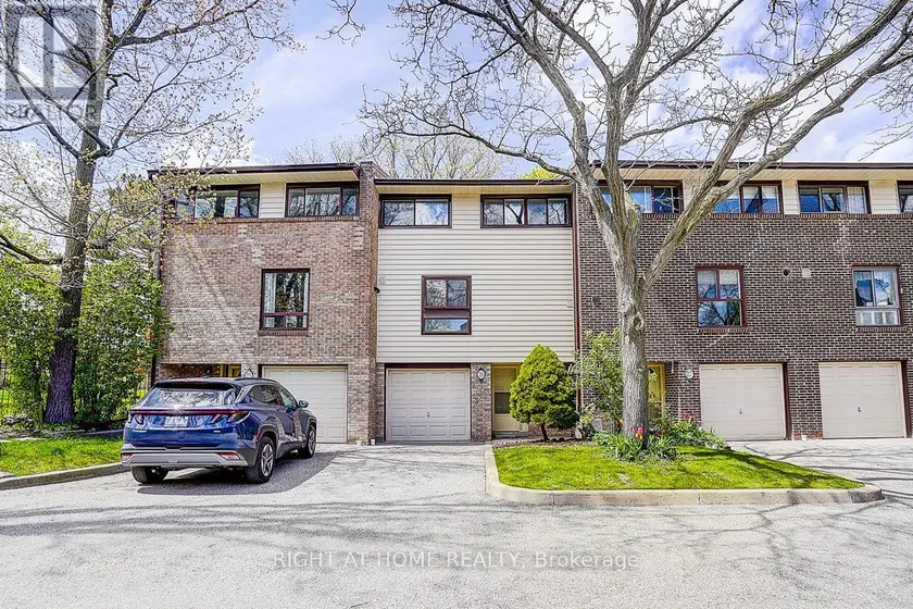Townhouse at 26 - 2020 SOUTH MILLWAY, Mississauga (Erin Mills)