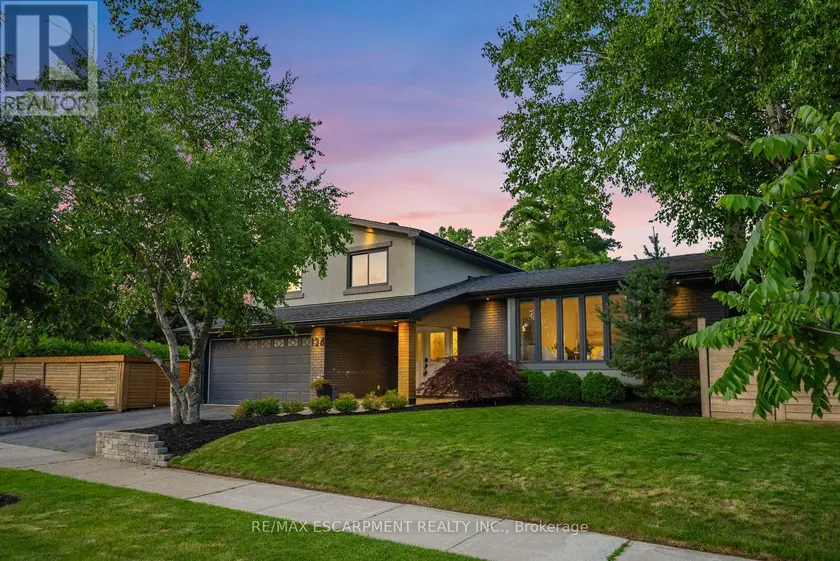 Detached at 134 FAIRWOOD PLACE W, Burlington