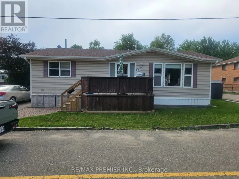 Detached at 5TH AVE WEST UNIT #21 - 1749 DUNDAS STREET E, Mississauga (Dixie)