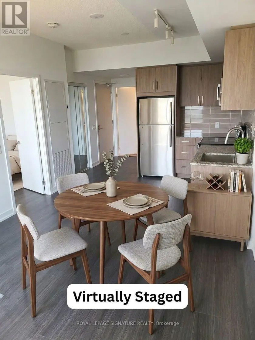 Apartment at 909 - 4010 EGLINTON AVENUE W, Toronto (Humber Heights)