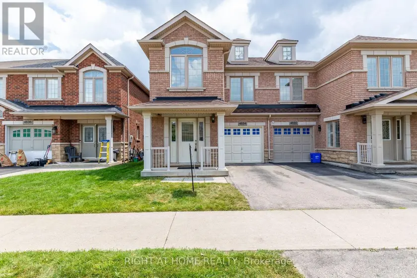 Semi-Detached/Link at 4694 THOMAS ALTON BOULEVARD, Burlington (Alton)