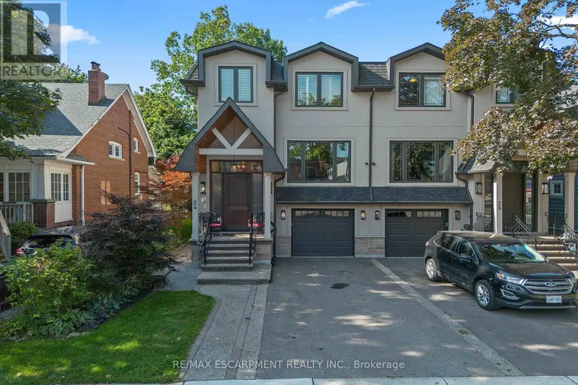 Semi-Detached/Link at 24 CAYUGA AVENUE, Mississauga