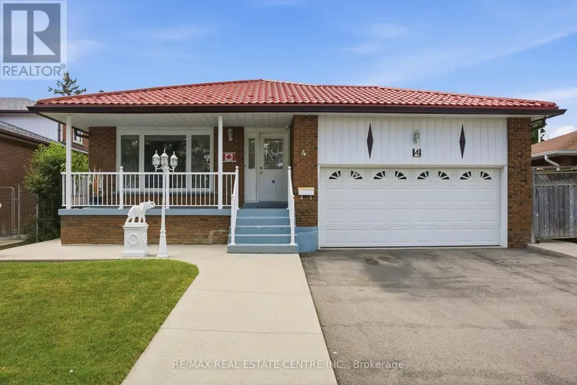 Detached at 4 MANORCREST STREET, Brampton