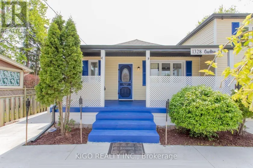 Detached at 1328 CAWTHRA ROAD, Mississauga
