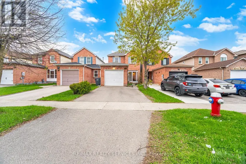 Detached at 37 SOLWAY AVENUE, Brampton