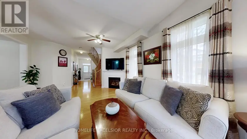 Detached at 2 WELLSPRINGS DRIVE, Brampton