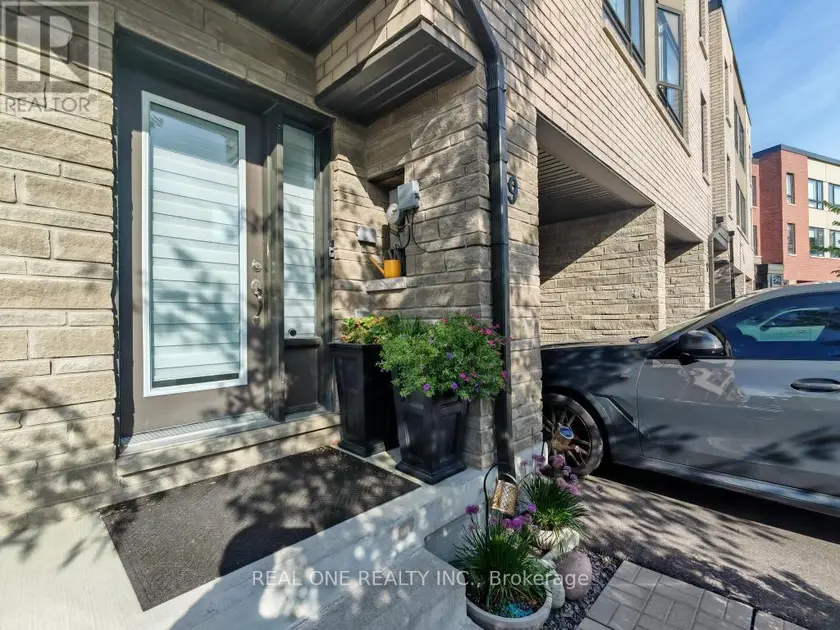 Townhouse at 19 WOODSTREAM DRIVE, Toronto