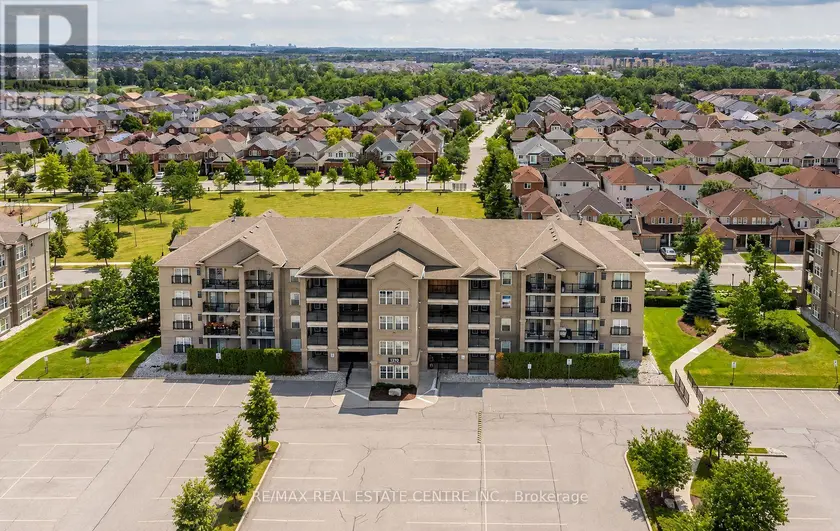 Apartment at 205 - 1370 MAIN STREET E, Milton (DE Dempsey)