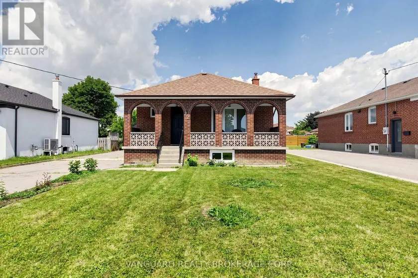 Detached at 22 NASH DRIVE, Toronto