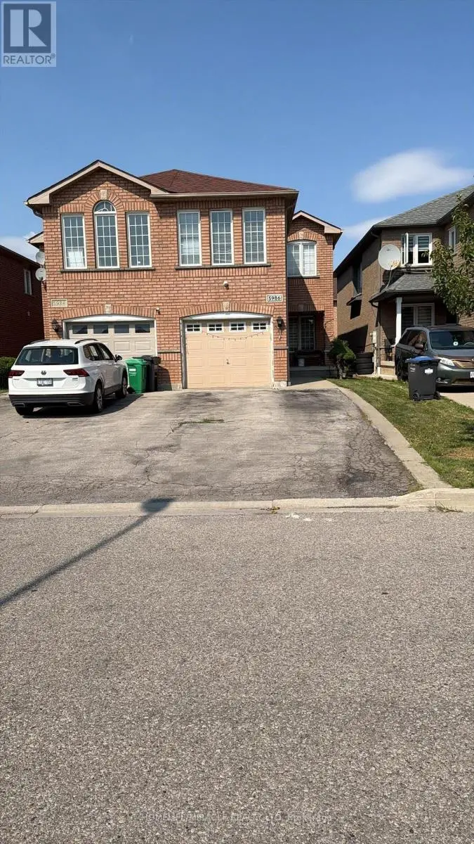 Semi-Detached/Link at 5986 GANT CRESCENT, Mississauga