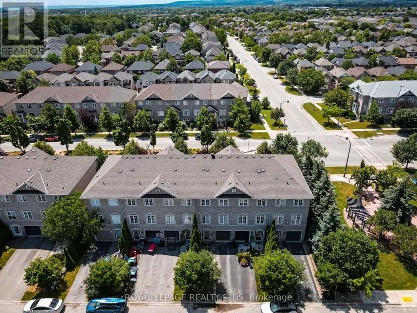 Townhouse at 2333 SUTTON DRIVE, Burlington