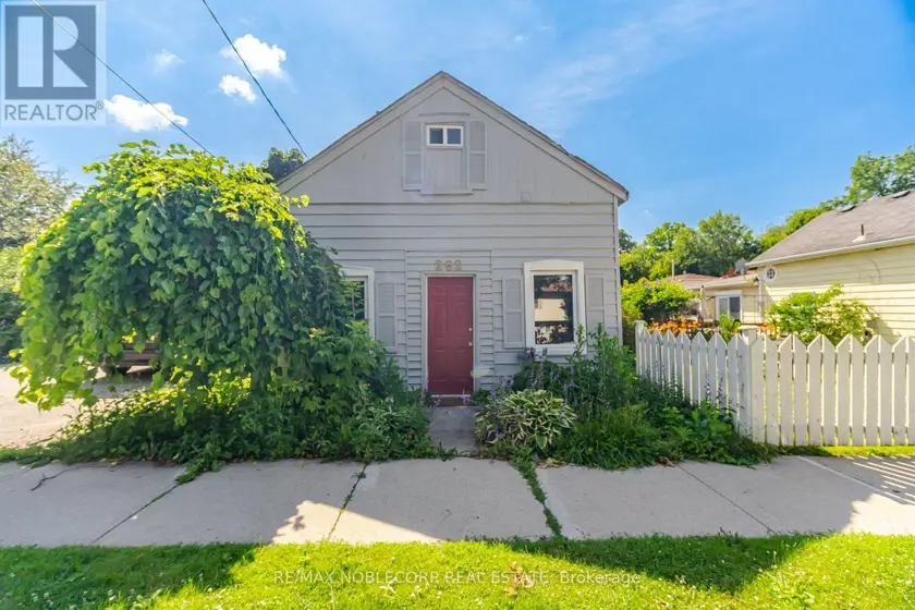 Detached at 262 PINE STREET, Milton