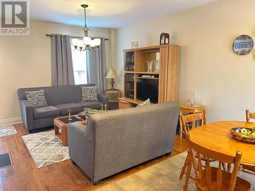 Semi-Detached/Link at 224 CALEDONIA ROAD, Toronto