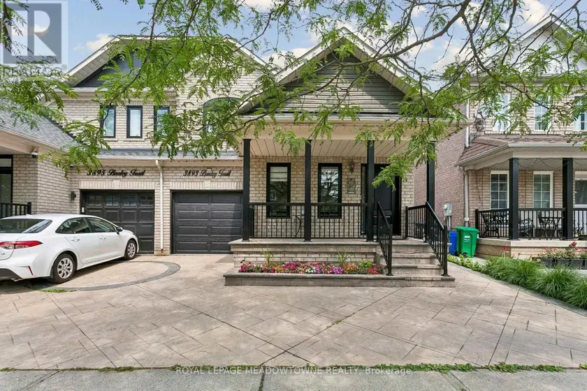 Semi-Detached/Link at 3893 BARLEY TRAIL, Mississauga